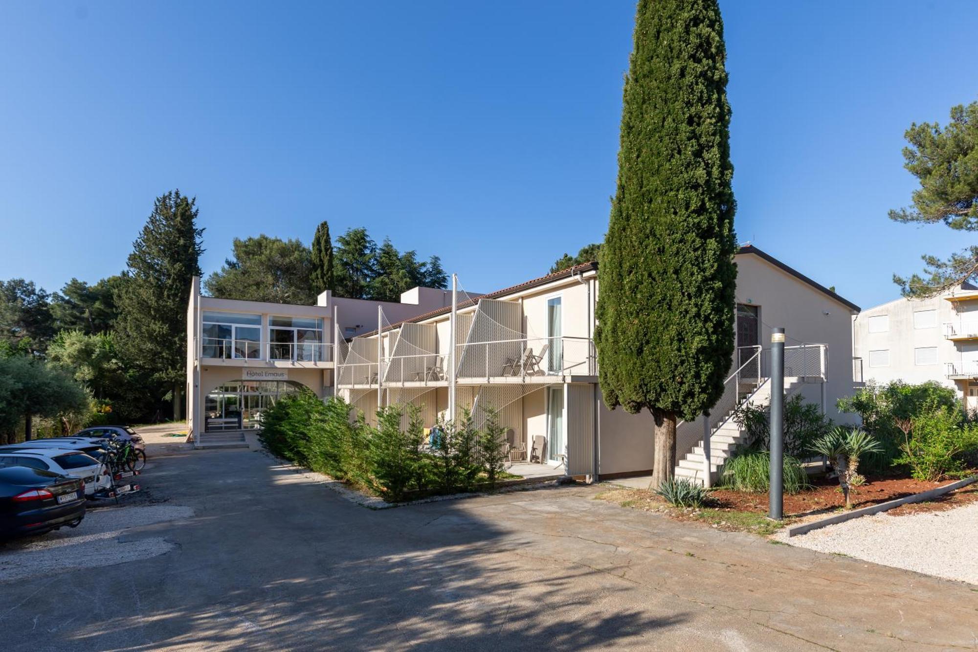 Hotel Emaus Novigrad Istria Dış mekan fotoğraf