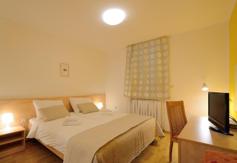 Hotel Emaus Novigrad Istria Dış mekan fotoğraf