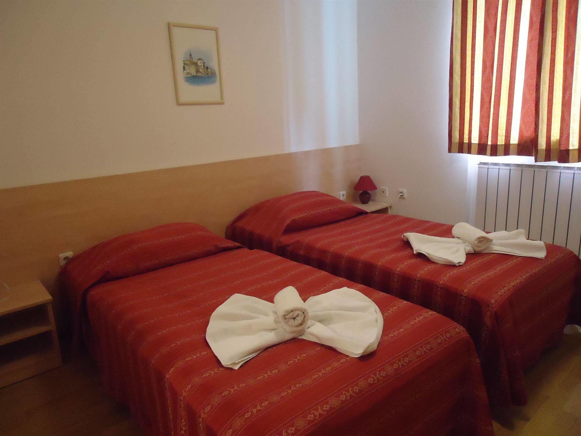 Hotel Emaus Novigrad Istria Dış mekan fotoğraf
